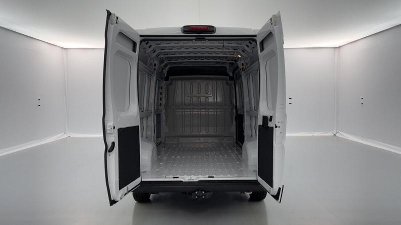 Vente en ligne Fiat Ducato Fourgon Ducato 3.3 LH2 2.2 H3-Power 140ch Pack Pro Lounge Connect au prix de 34 380 €