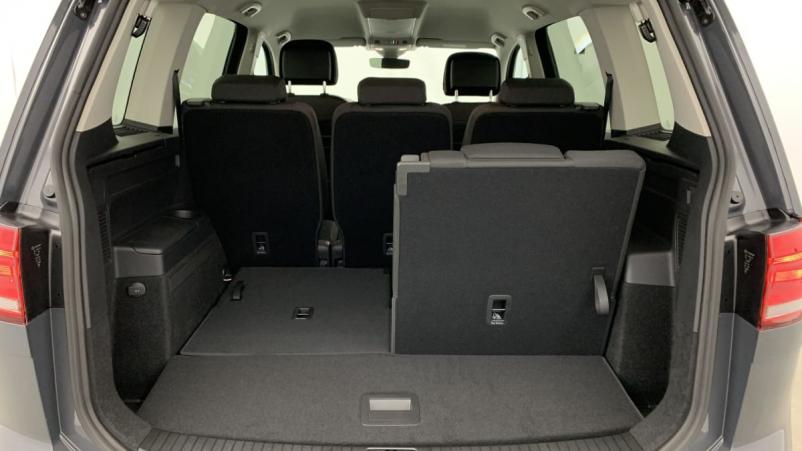 Vente en ligne Volkswagen Touran 1.5 TSI EVO 150 DSG7 7pl VW Edition au prix de 37 580 €
