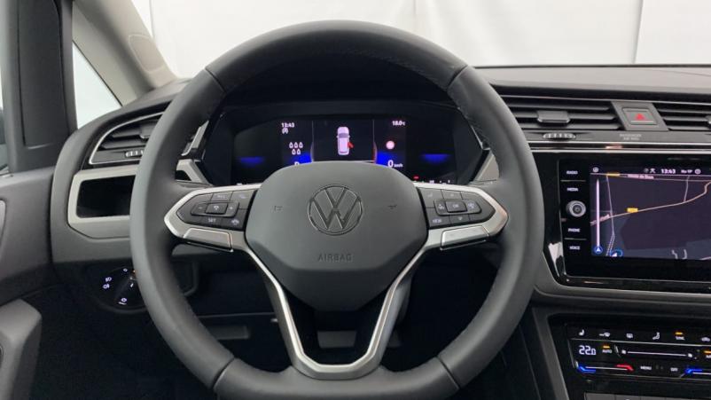 Vente en ligne Volkswagen Touran 1.5 TSI EVO 150 DSG7 7pl VW Edition au prix de 37 580 €