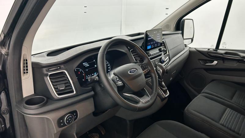 Vente en ligne Ford Transit Custom 300 L1H1 2.0 EcoBlue 130 Cabine Approfondie Limited BVA6 Suréquipé au prix de 26 990 €