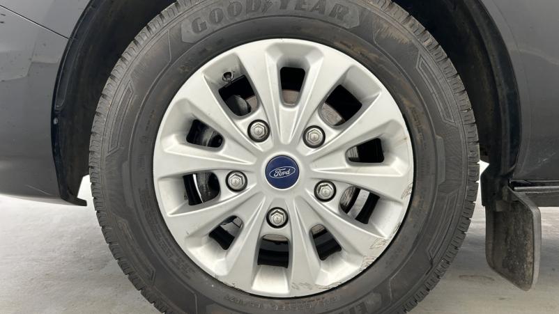 Vente en ligne Ford Transit Custom 300 L1H1 2.0 EcoBlue 130 Cabine Approfondie Limited BVA6 Suréquipé au prix de 26 990 €
