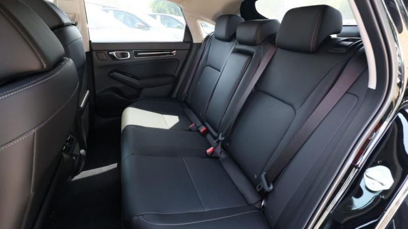 Vente en ligne Honda Civic e HEV 184 Advance GPS cuir Pano Key au prix de 38 410 €
