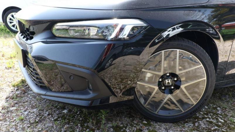 Vente en ligne Honda Civic e HEV 184 Advance GPS cuir Pano Key au prix de 38 410 €