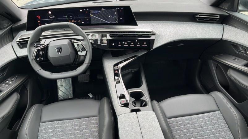 Vente en ligne Peugeot 5008 Hybrid 145 e-DCS6 Allure au prix de 33 050 €