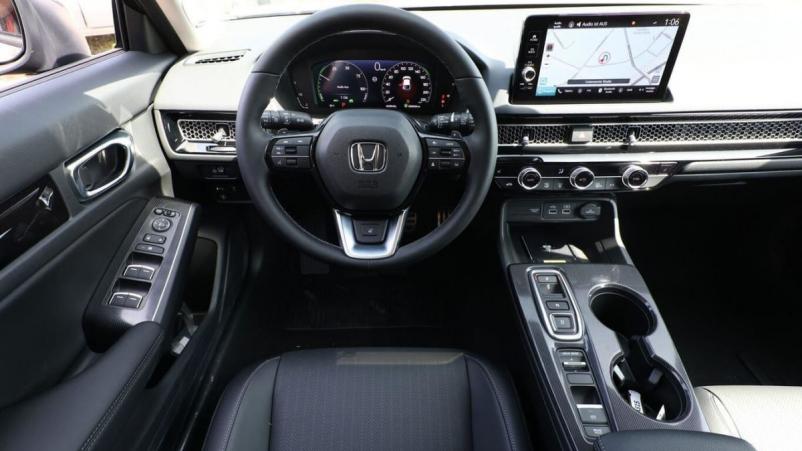 Vente en ligne Honda Civic e HEV 184 Advance GPS cuir Pano Key au prix de 38 410 €