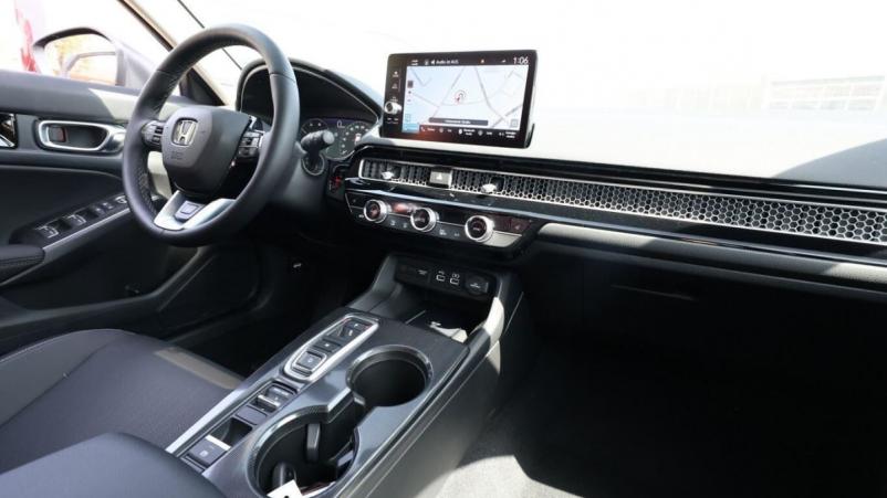 Vente en ligne Honda Civic e HEV 184 Advance GPS cuir Pano Key au prix de 38 410 €