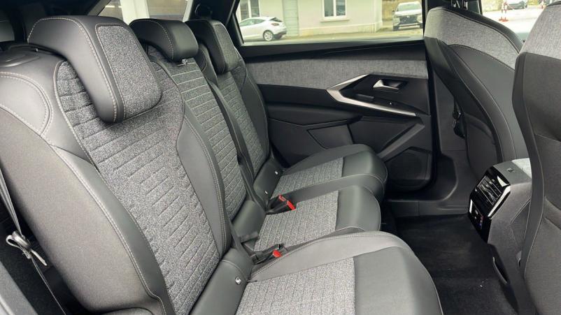 Vente en ligne Peugeot 5008 Hybrid 145 e-DCS6 Allure au prix de 33 050 €