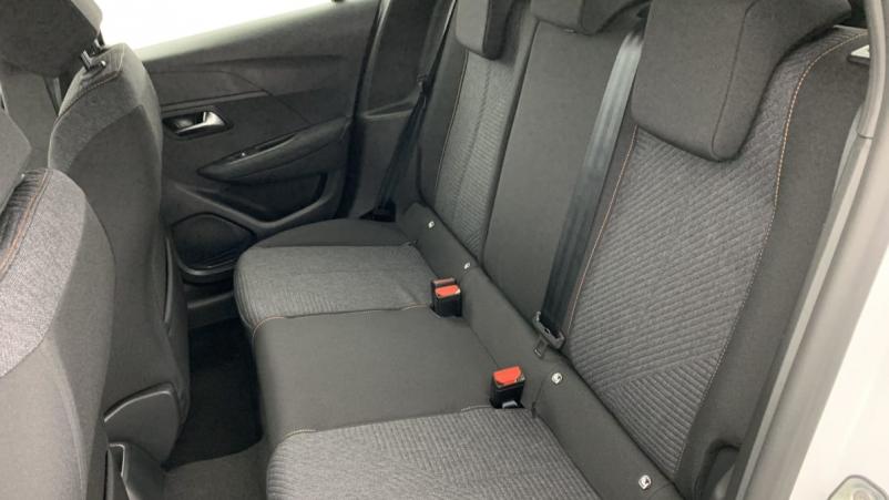 Vente en ligne Peugeot 208 Hybrid 100 e-DCS6 Style au prix de 19 560 €