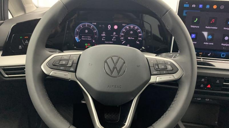 Vente en ligne Volkswagen Golf 1.5 eTSI EVO2 116 DSG7 Life Plus au prix de 30 990 €