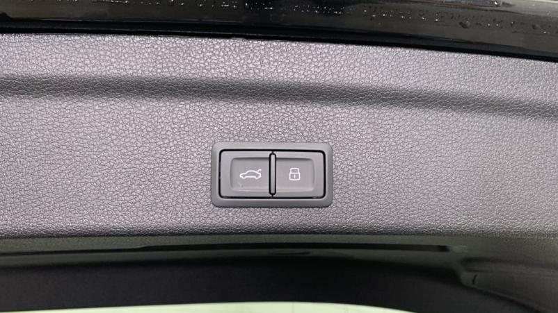 Vente en ligne Audi Q3 Sportback 35 TDI 150 ch S tronic 7 S line au prix de 47 880 €