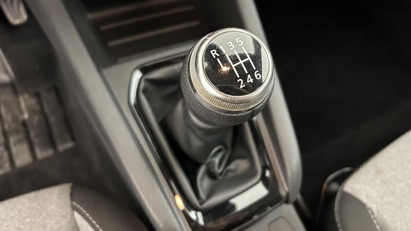 Vente en ligne Renault Clio 1.0 TCe 90ch Evolution au prix de 14 990 €