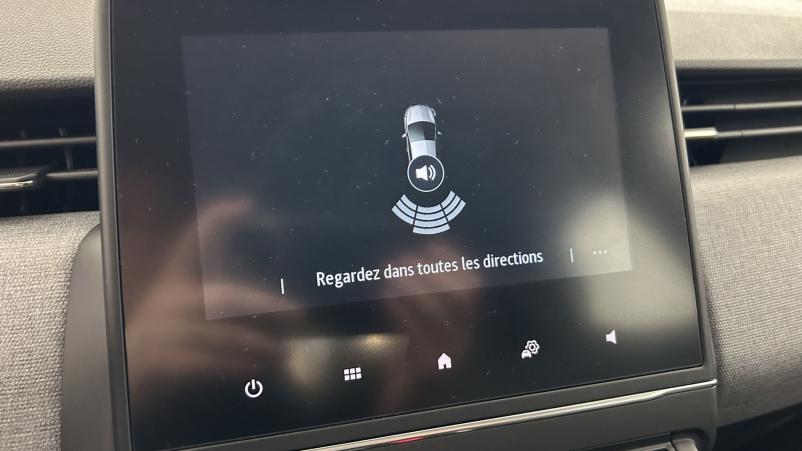 Vente en ligne Renault Clio 1.0 TCe 90ch Evolution au prix de 14 990 €