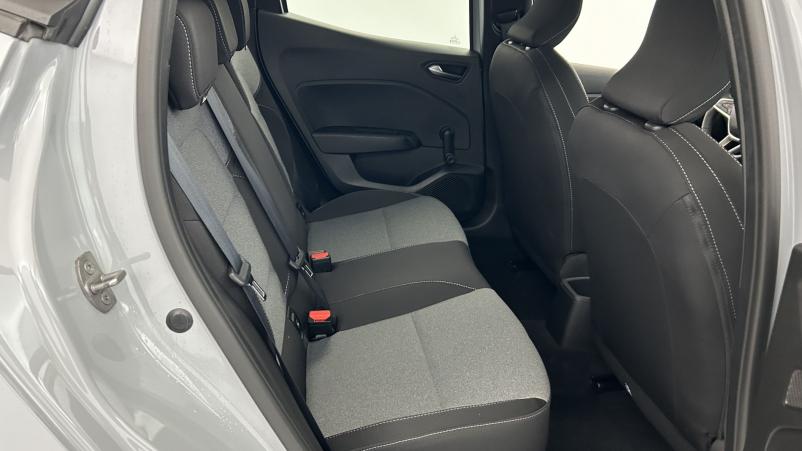 Vente en ligne Renault Clio 1.0 TCe 90ch Evolution au prix de 14 990 €