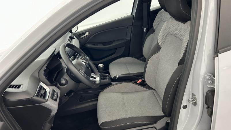 Vente en ligne Renault Clio 1.0 TCe 90ch Evolution au prix de 14 990 €