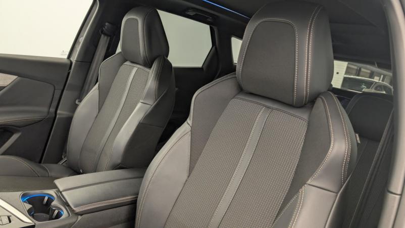 Vente en ligne Peugeot 3008 Hybrid4 300 e-EAT8 GT au prix de 25 420 €