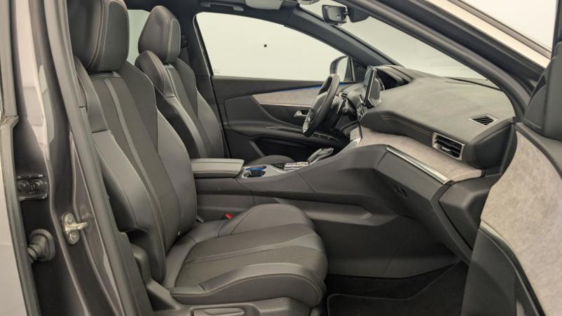 Vente en ligne Peugeot 3008 Hybrid4 300 e-EAT8 GT au prix de 25 420 €