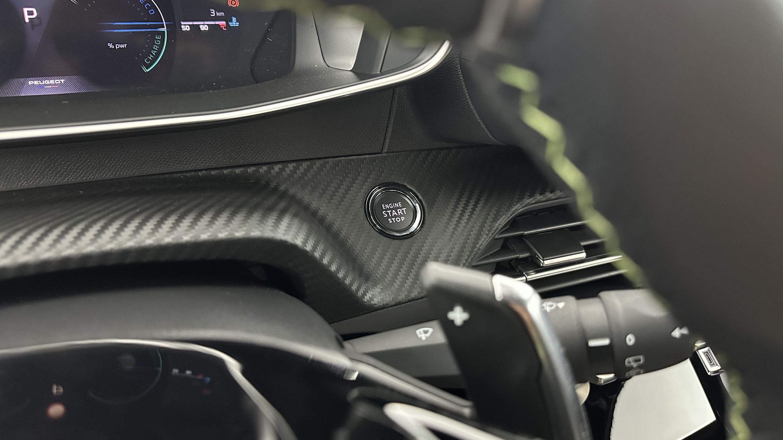 Vente en ligne Peugeot 2008 2008 II(2) 1.2 Hybrid 136ch GT e-DCS6 au prix de 28 200 €