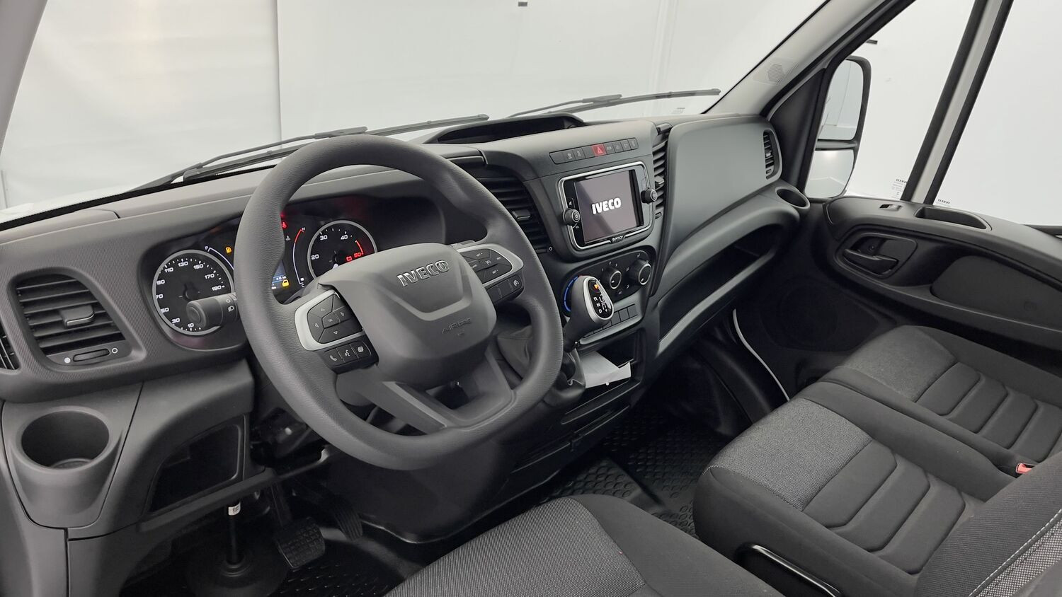 Vente en ligne Iveco Daily DAILY III 35S18HA8 4100 3.0 180ch 16m³ au prix de 51 420 €