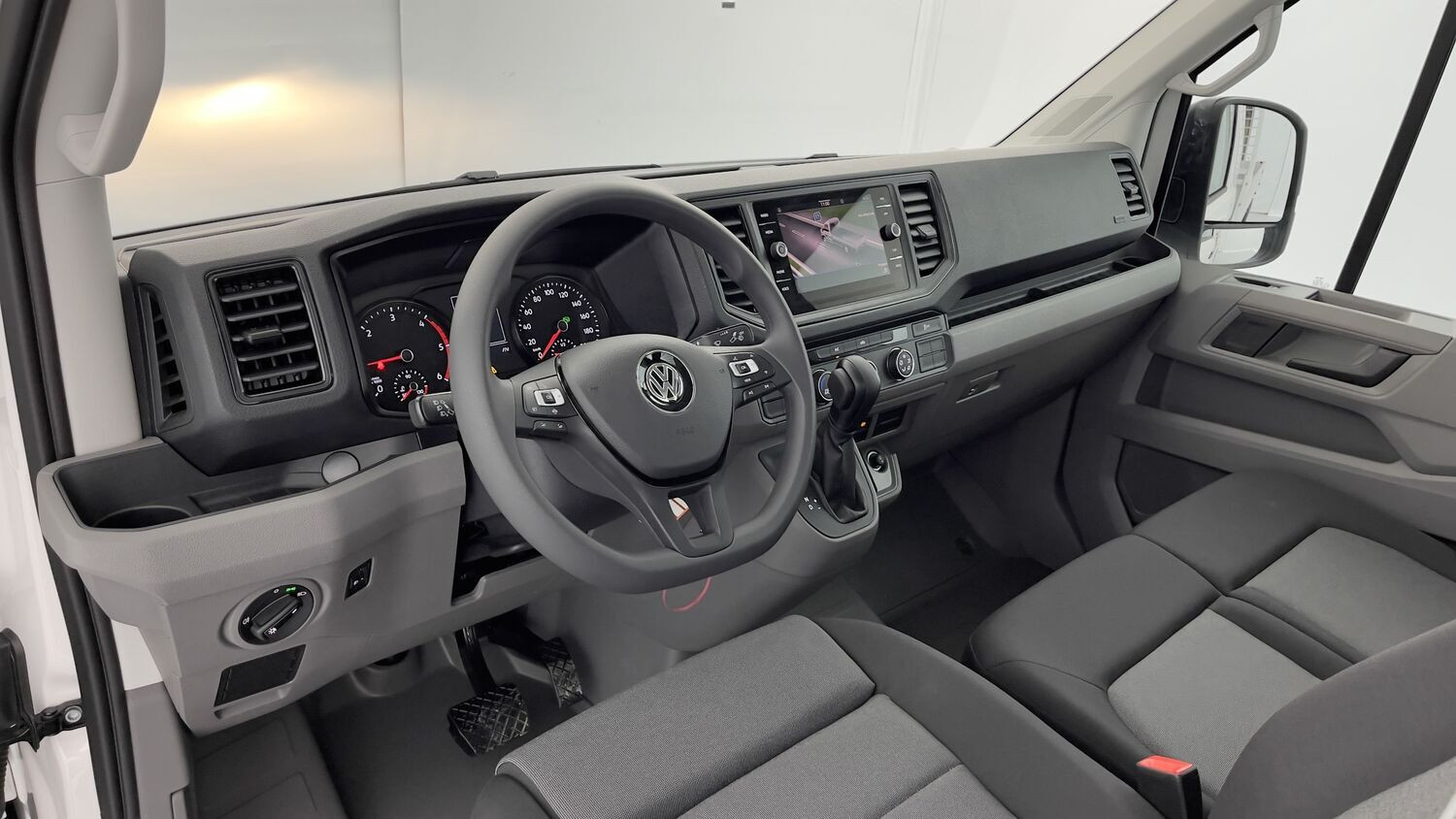 Vente en ligne Volkswagen Crafter CRAFTER  CC 35 L4 RJ 2.0 TDI 163ch Business BVA Plateau JPM au prix de 51 420 €