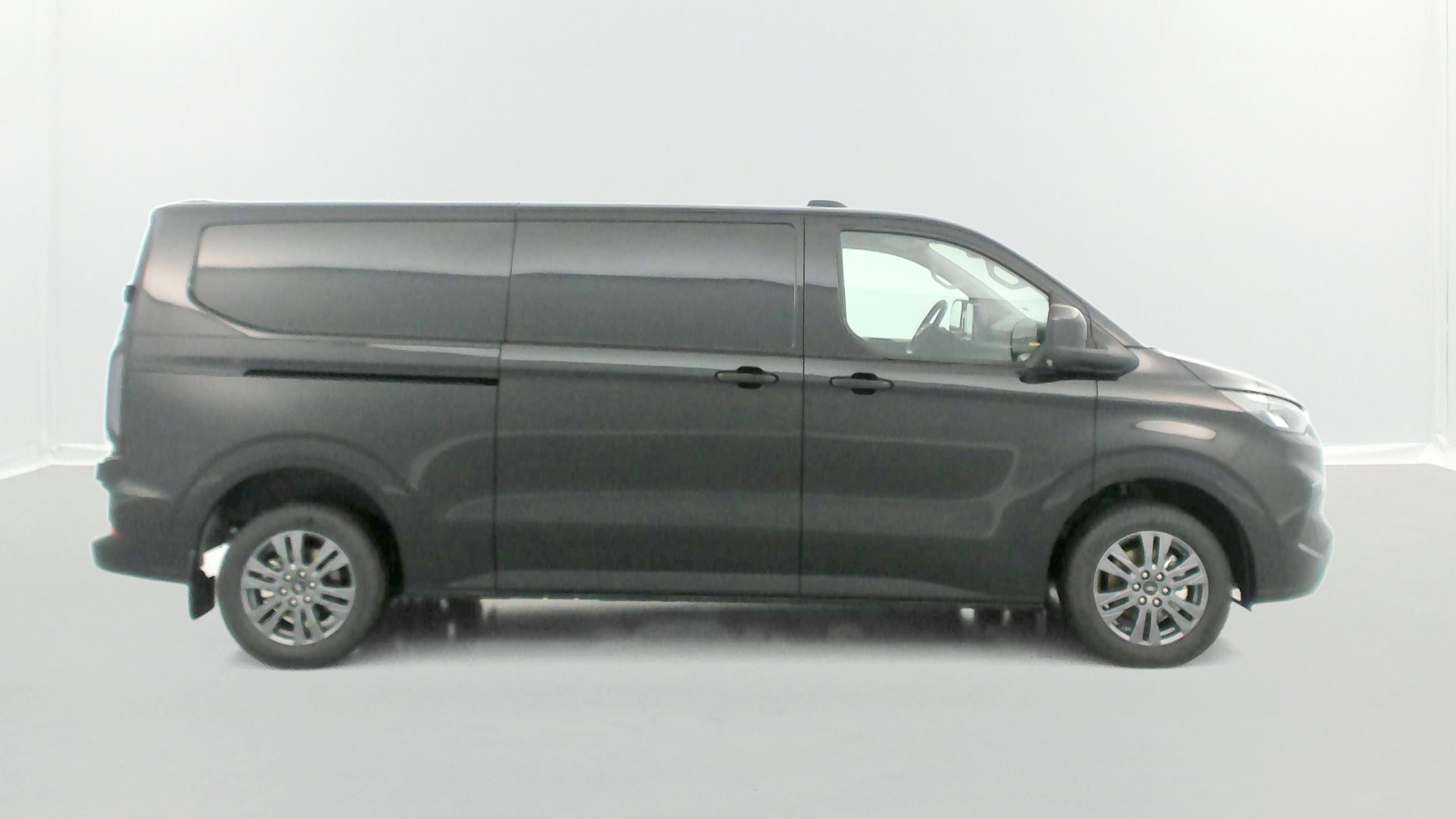 Vente en ligne Ford Transit Custom TRANSIT CUSTOM II 320 L2H1 2.0 Ecoblue 170ch Limited BVA8 au prix de 45 420 €