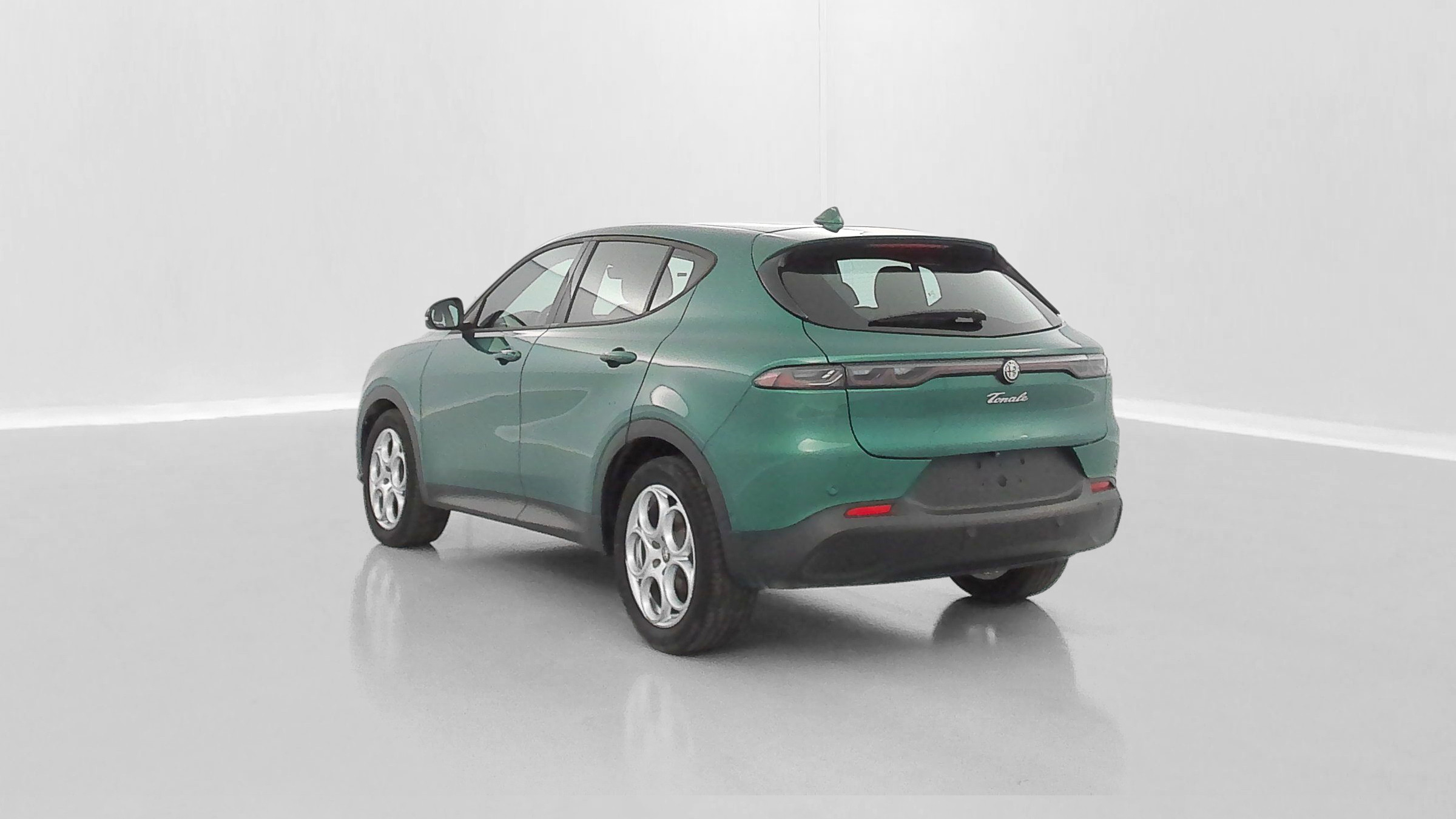 Vente en ligne Alfa Romeo Tonale TONALE 1.5 Hybrid 130ch Sprint TCT7 au prix de 28 400 €