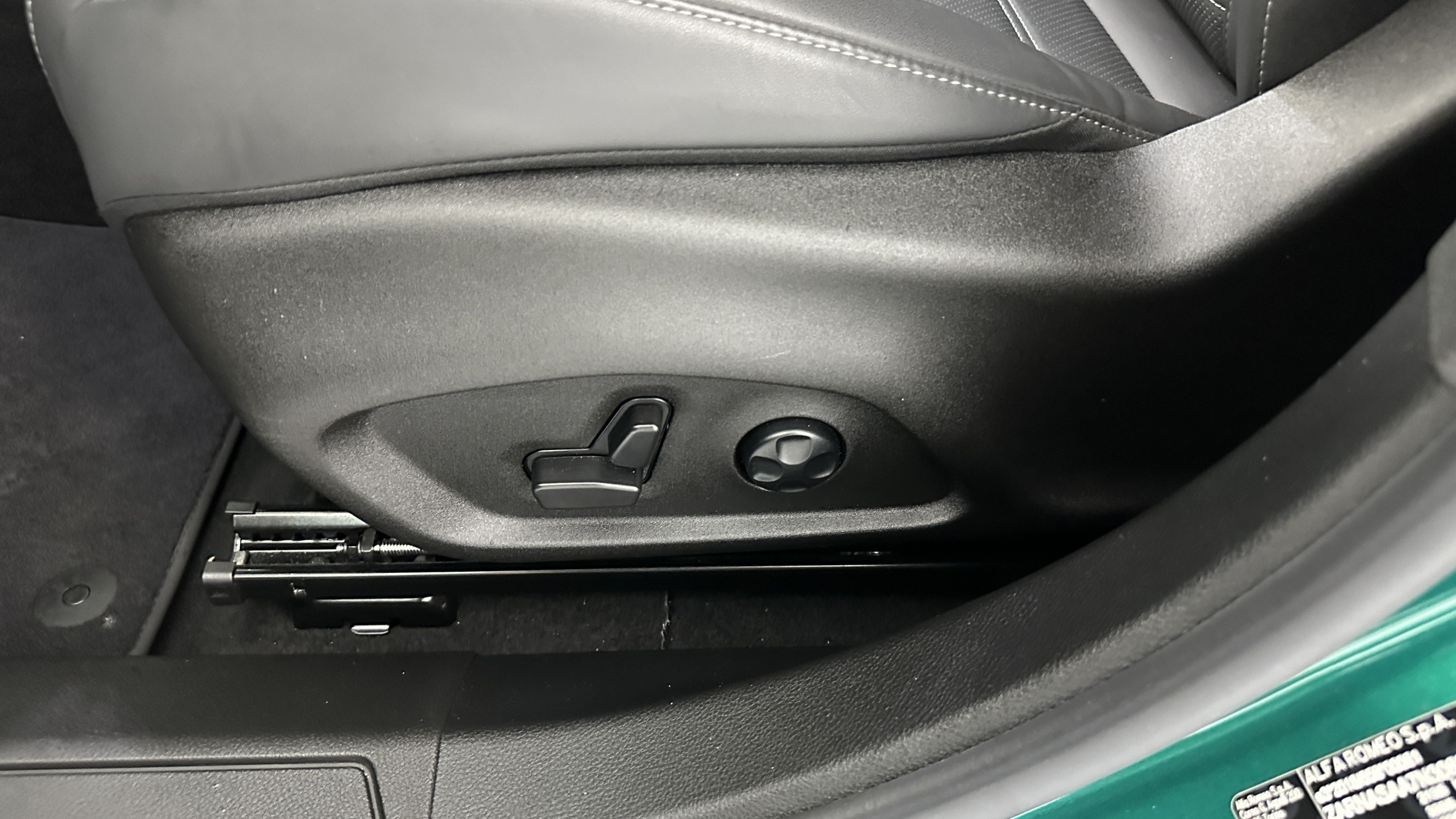 Vente en ligne Alfa Romeo Tonale TONALE 1.5 Hybrid 130ch Sprint TCT7 au prix de 28 400 €