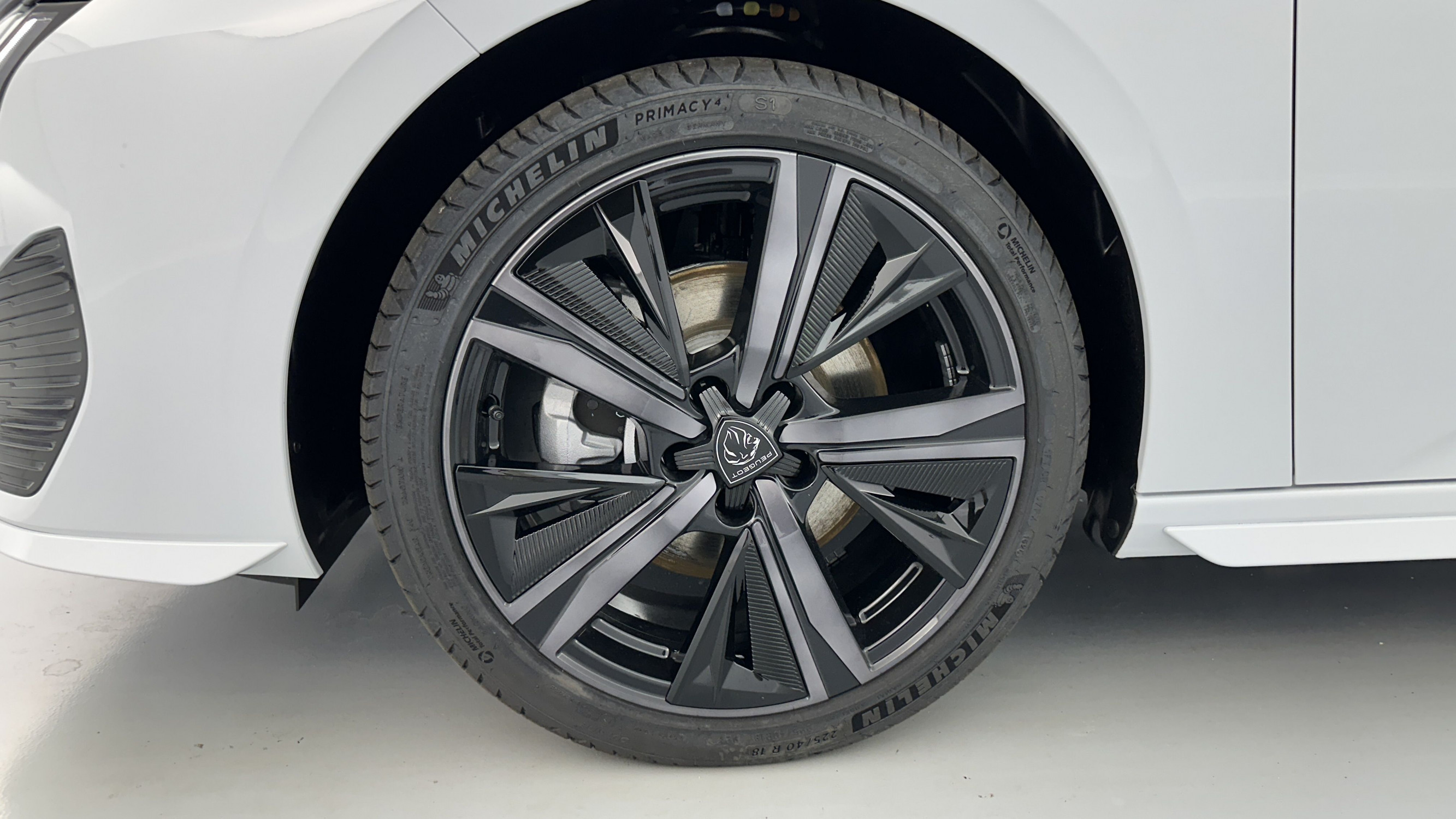 Vente en ligne Peugeot 308 308 1.5 BlueHDi 130ch GT EAT8 au prix de 29 600 €