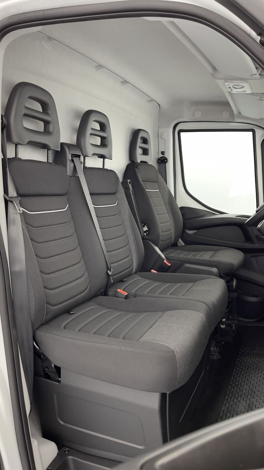 Vente en ligne Iveco Daily DAILY III 35S18HA8 4100 3.0 180ch 16m³ au prix de 51 420 €