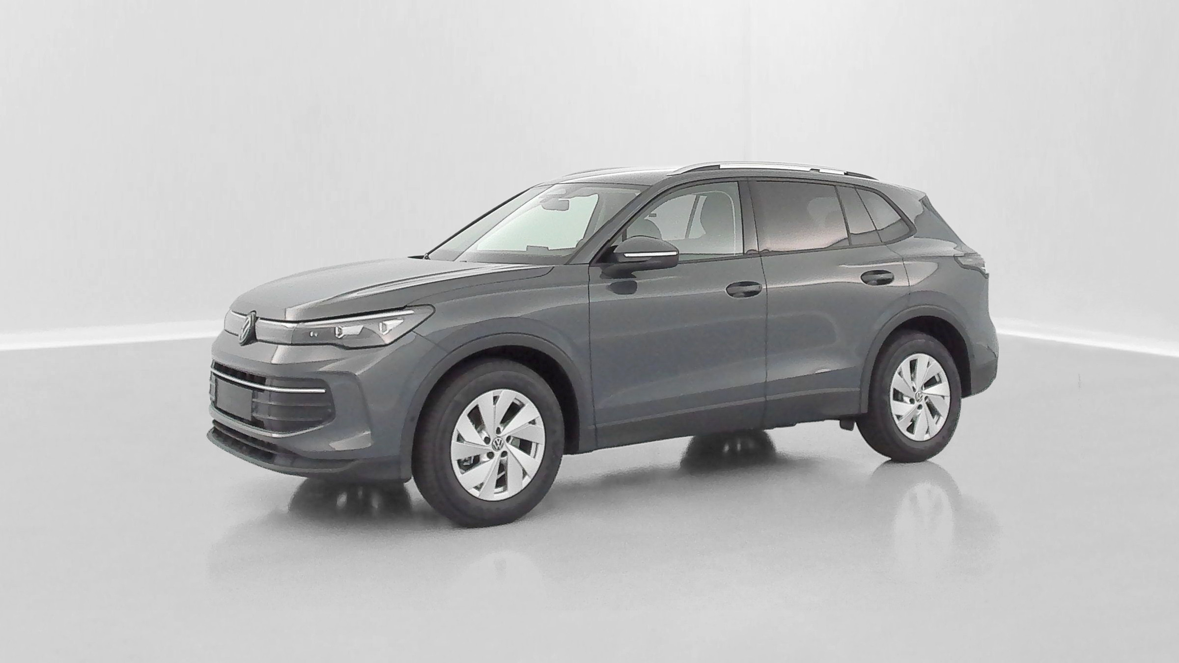 Vente en ligne Volkswagen Tiguan TIGUAN III 1.5 eTSI 150ch Life Plus DSG7 au prix de 39 000 €