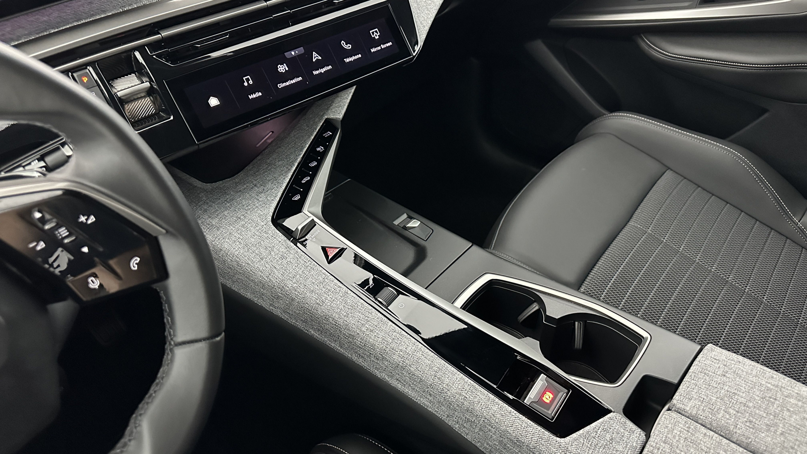 Vente en ligne Peugeot 3008 3008 1.2 Hybrid 136ch Allure e-DCS6 au prix de 29 400 €