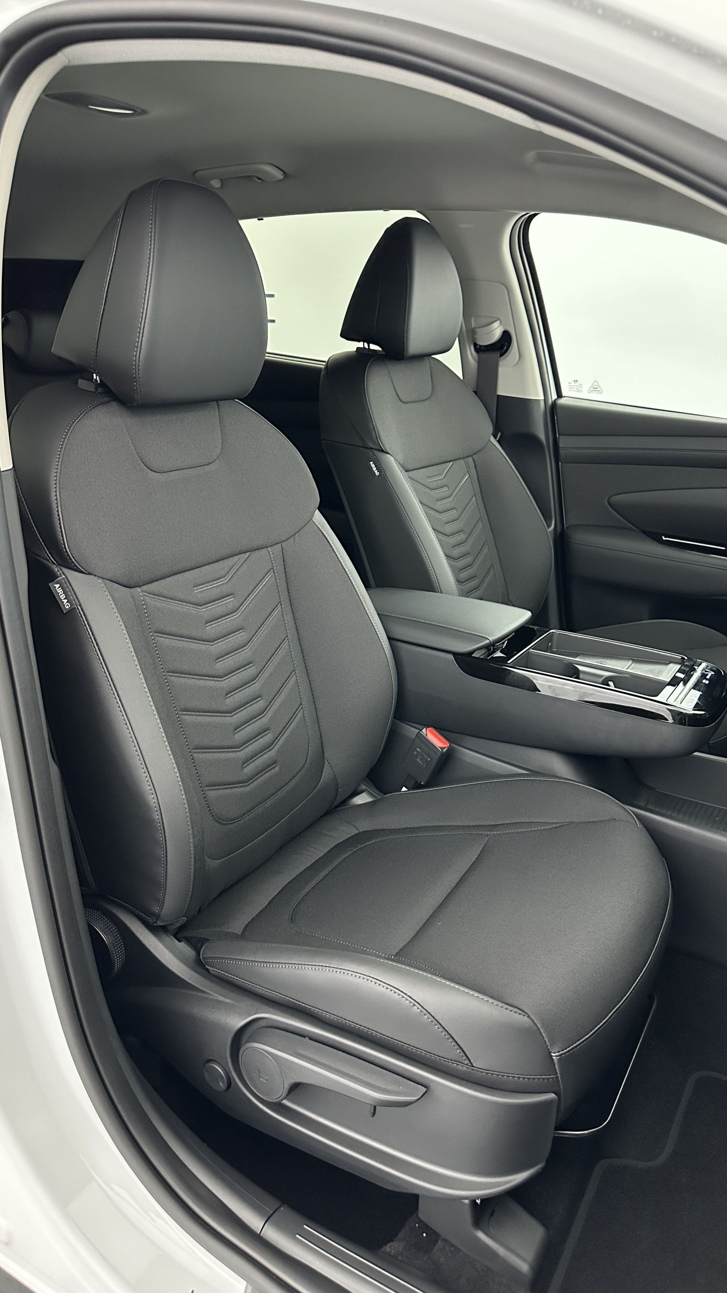 Vente en ligne Hyundai Tucson TUCSON 1.6 Hybrid T-GDI 215ch Creative BVA6 au prix de 35 000 €