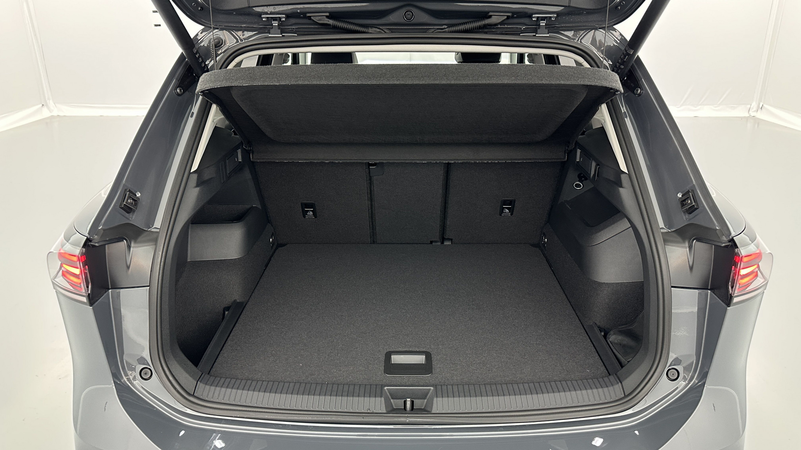 Vente en ligne Volkswagen Tiguan TIGUAN III 1.5 eTSI 150ch Life Plus DSG7 au prix de 39 000 €