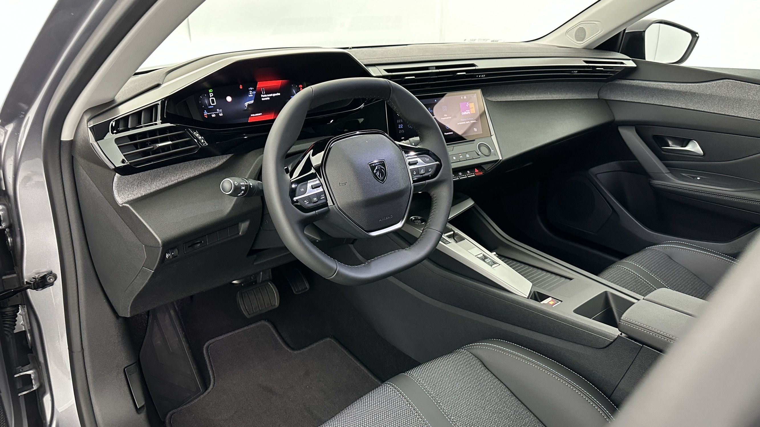 Vente en ligne Peugeot 308 SW 308 SW 1.5 BlueHDi 130ch Allure EAT8 au prix de 28 610 €