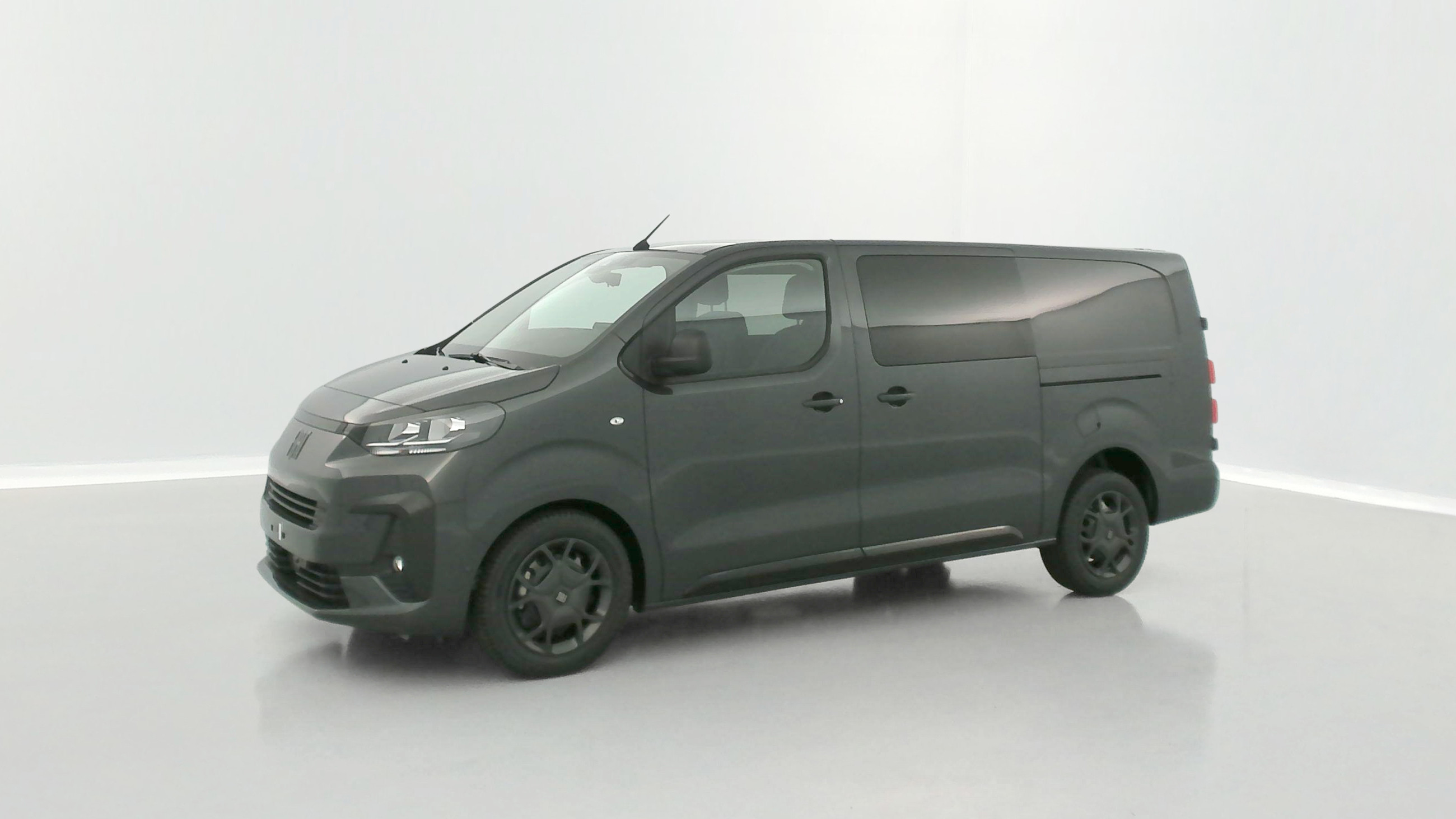 Vente en ligne Fiat Scudo SCUDO CA  III XL 2.0 BlueHDi 180ch Pack Premium Connect EAT8 au prix de 42 420 €
