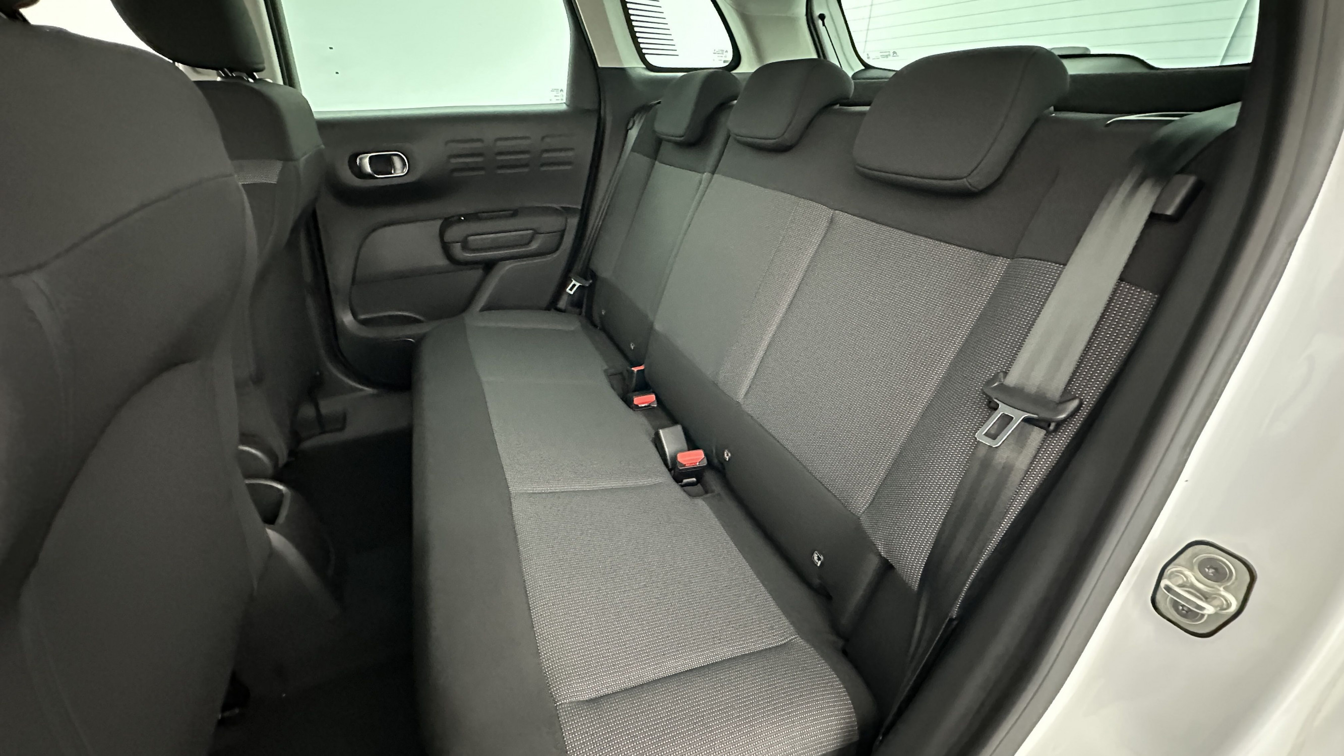 Vente en ligne Citroën C3 Aircross C3 AIRCROSS 1.2 PureTech 110ch YOU au prix de 18 200 €