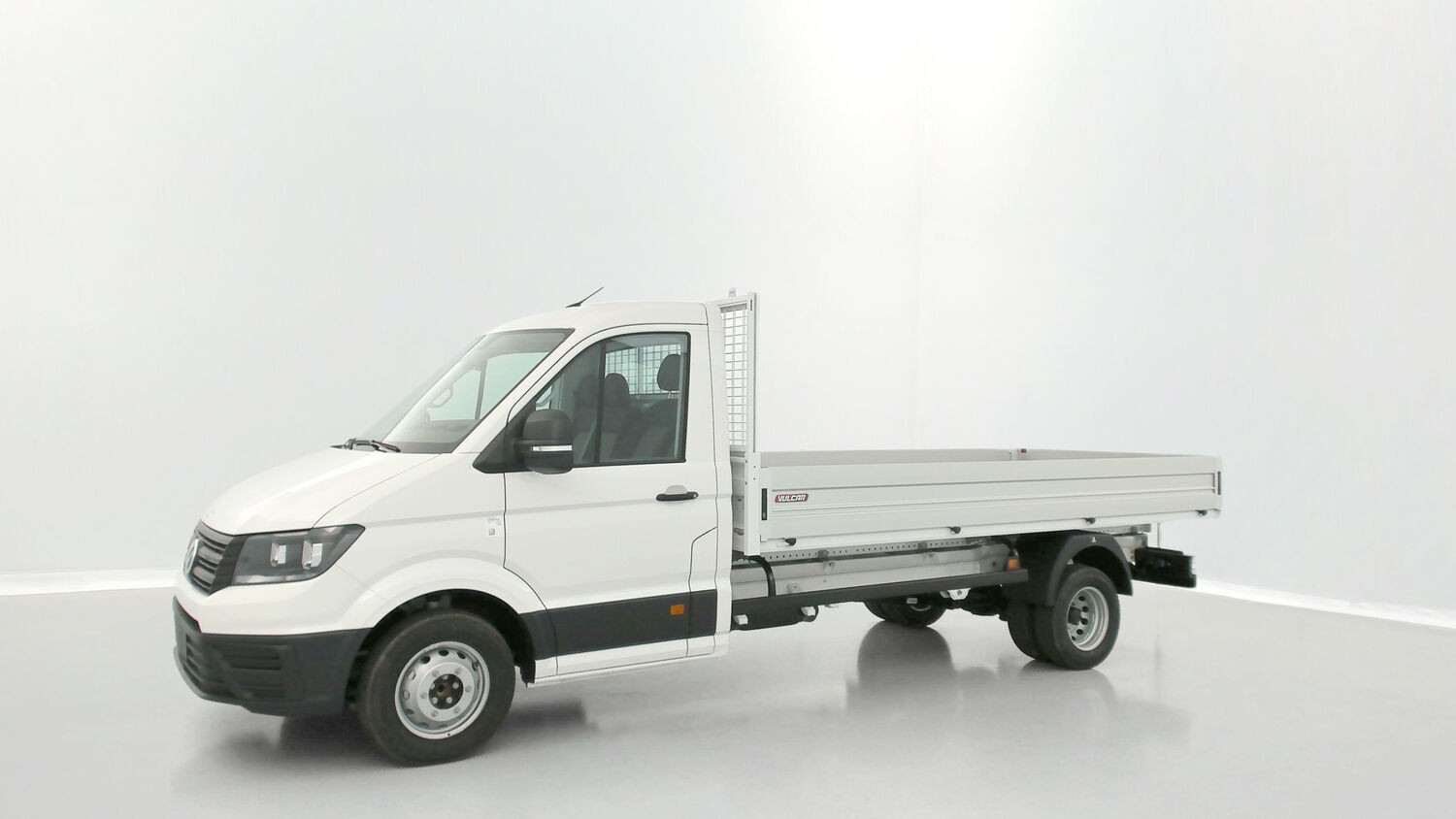 Vente en ligne Volkswagen Crafter CRAFTER  CC 35 L4 RJ 2.0 TDI 163ch Business BVA Plateau JPM au prix de 51 420 €