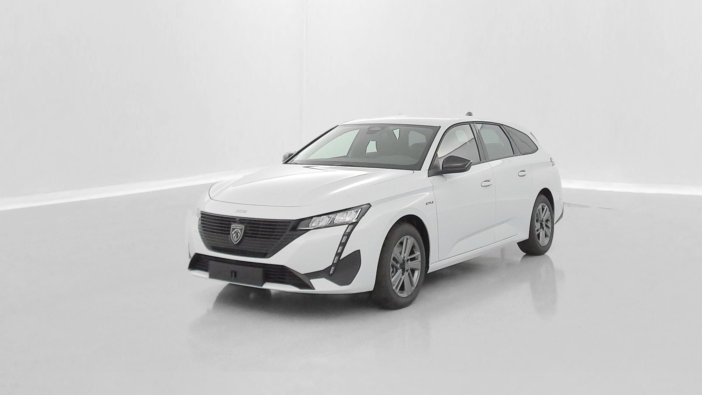 Peugeot 308 SW 308 SW III 1.2 Hybrid 145 e-DCS6 Style occasion de 2025 en vente à Rennes