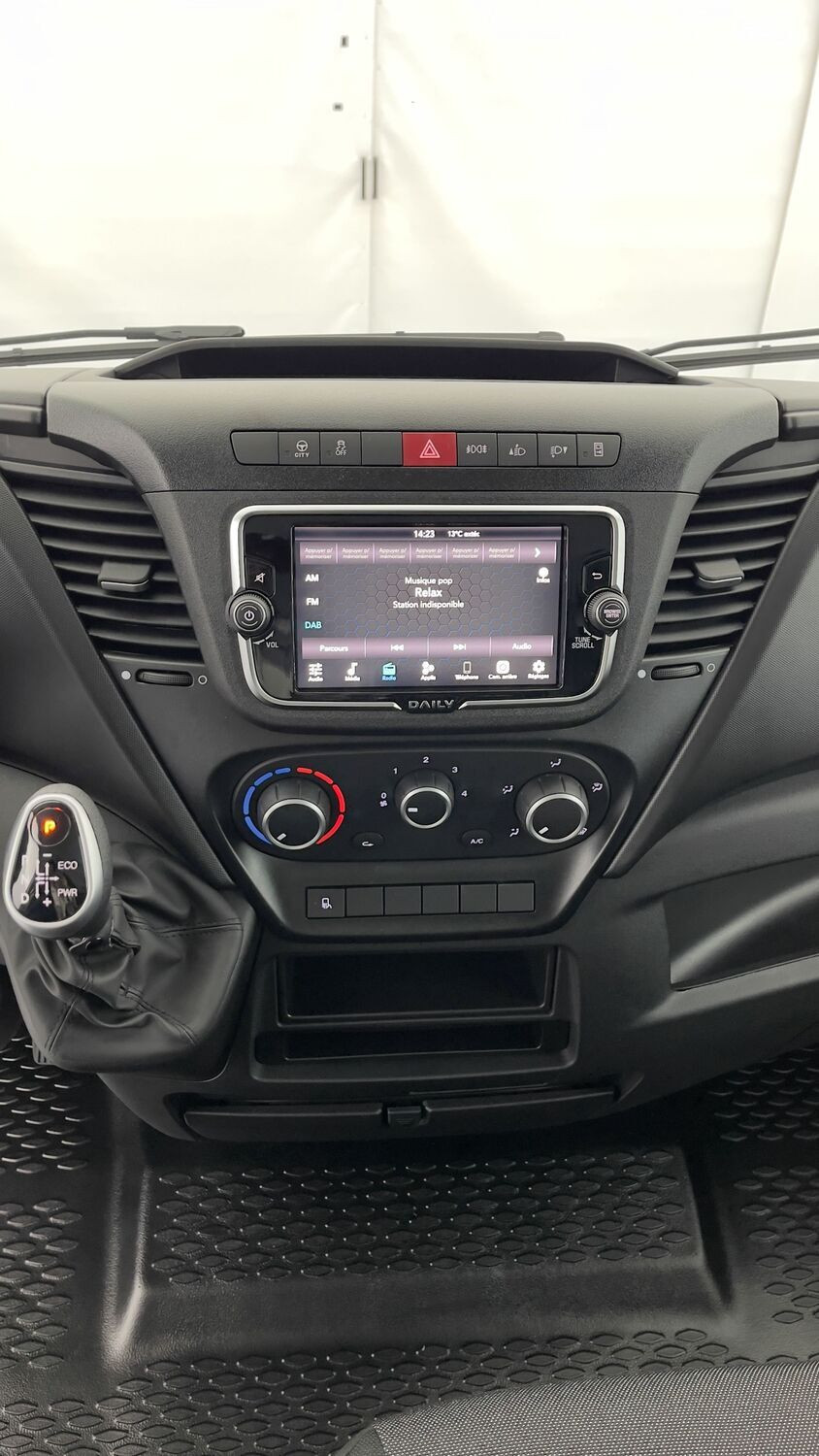 Vente en ligne Iveco Daily DAILY III 35S18HA8 4100 3.0 180ch 16m³ au prix de 51 420 €