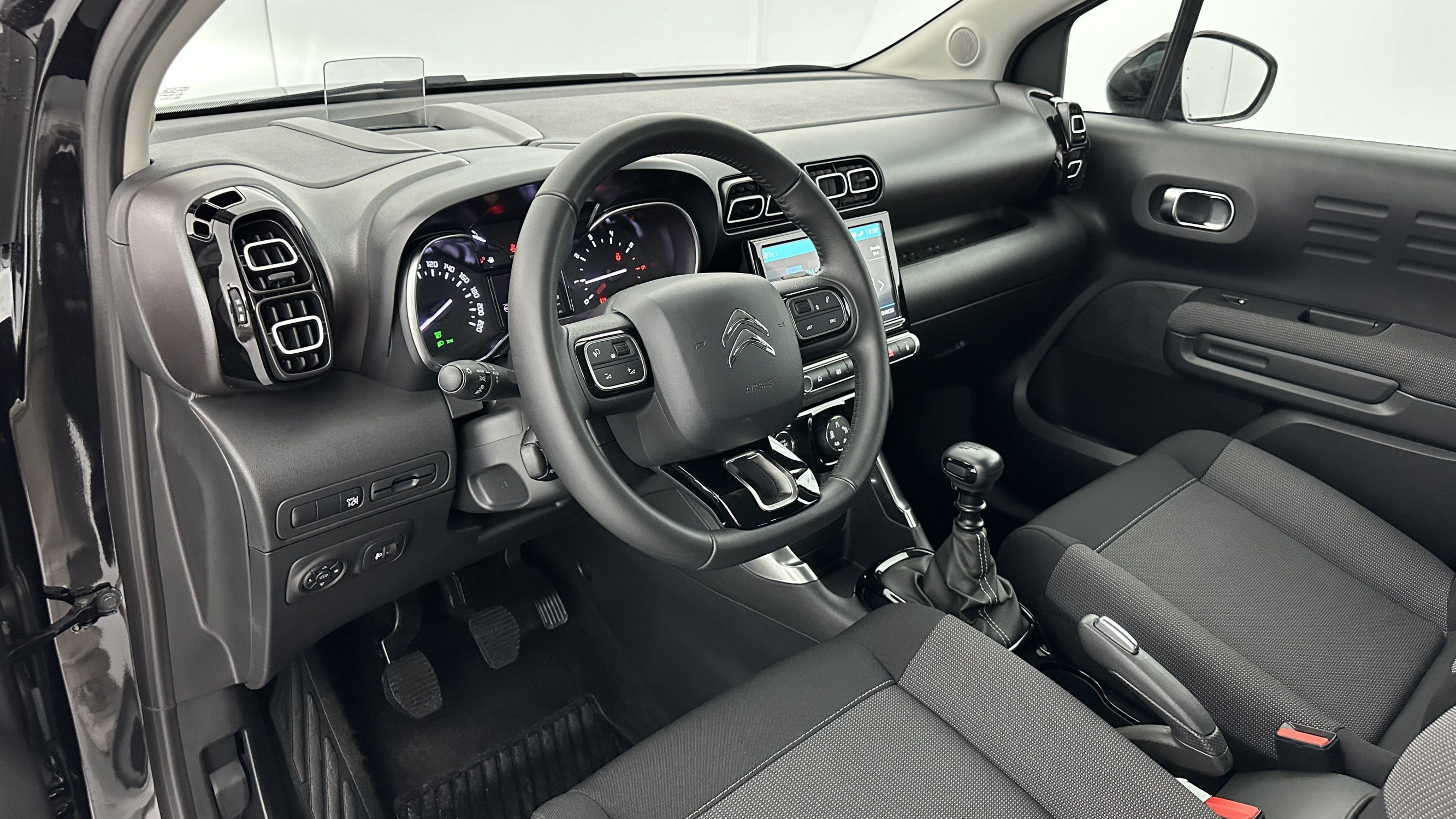 Vente en ligne Citroën C3 Aircross C3 AIRCROSS 1.2 PureTech 110ch Max au prix de 18 500 €