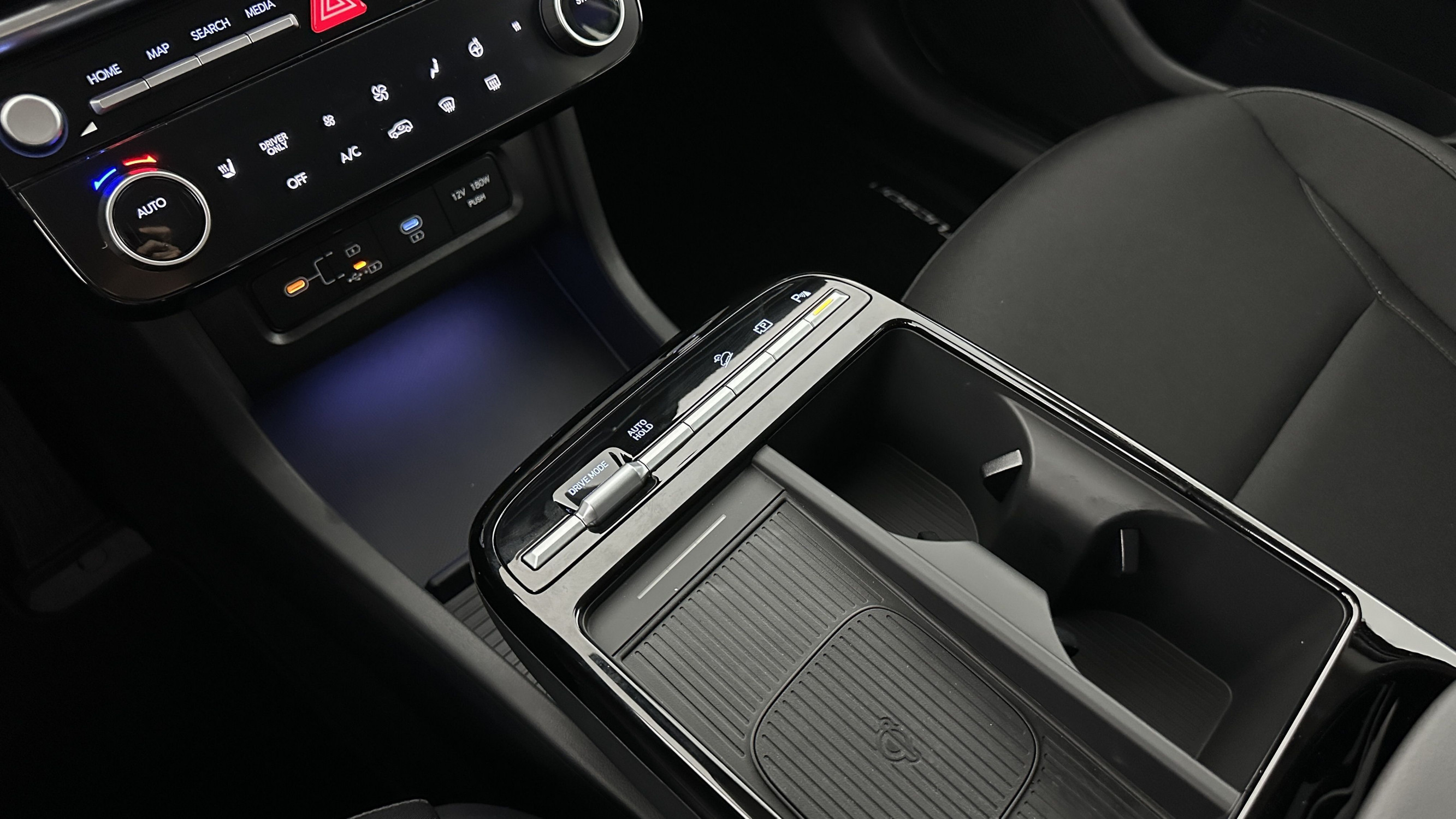 Vente en ligne Hyundai Tucson TUCSON 1.6 Hybrid T-GDI 215ch Creative BVA6 au prix de 35 000 €