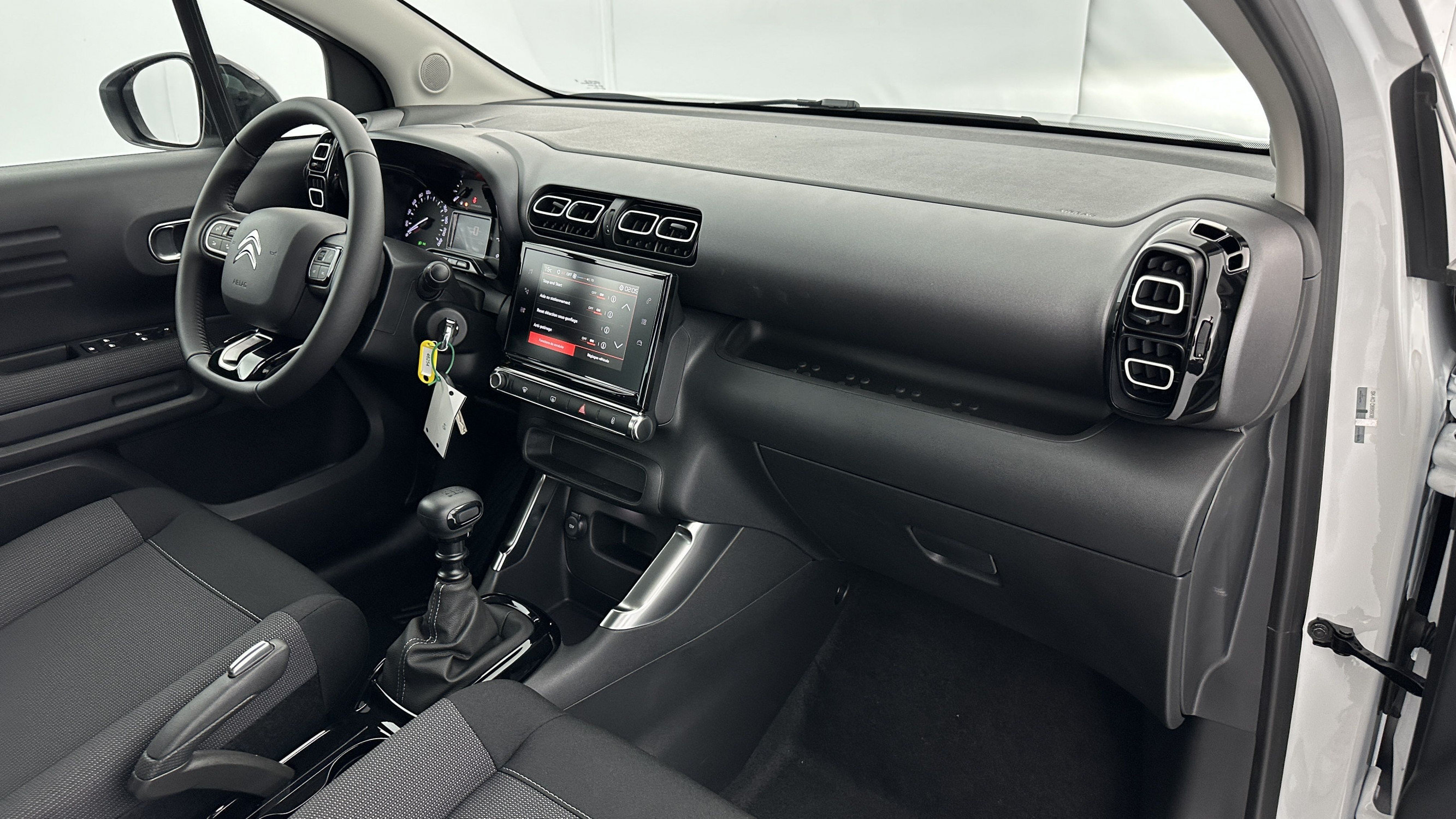 Vente en ligne Citroën C3 Aircross C3 AIRCROSS 1.2 PureTech 110ch YOU au prix de 18 200 €