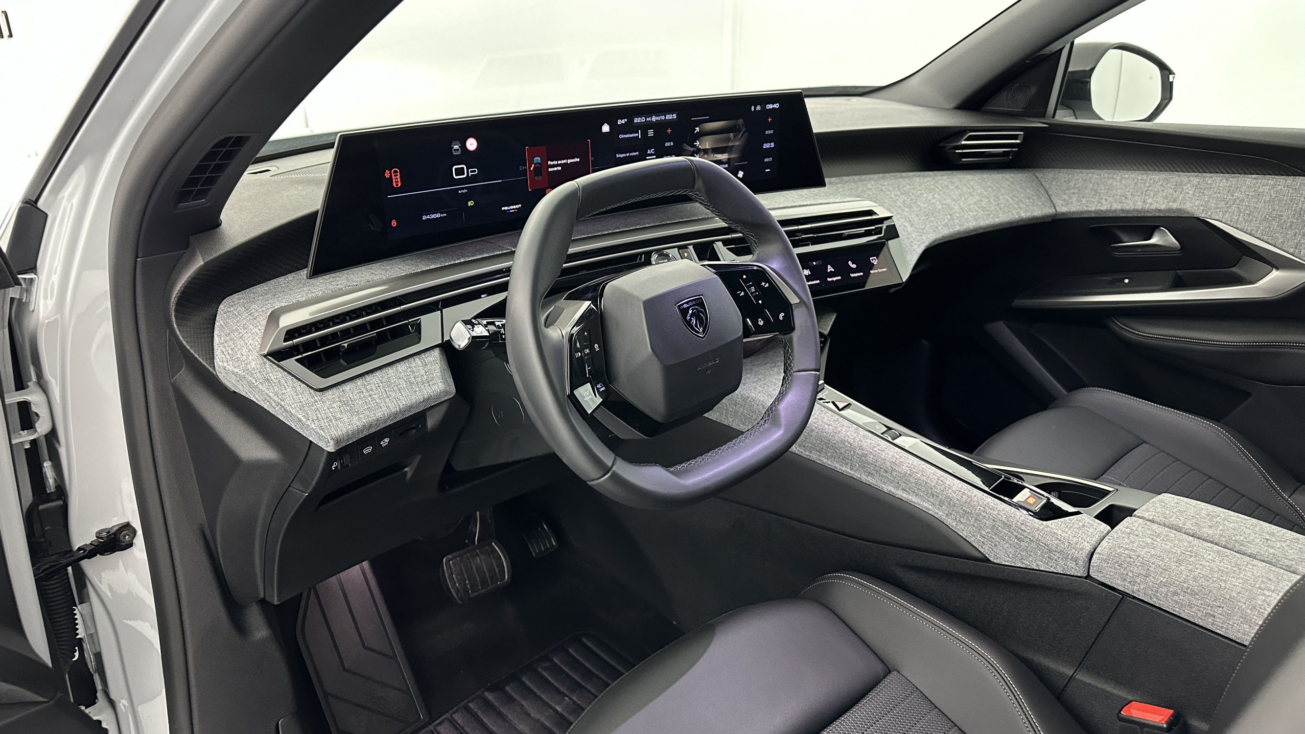 Vente en ligne Peugeot 3008 3008 1.2 Hybrid 136ch Allure e-DCS6 au prix de 29 400 €