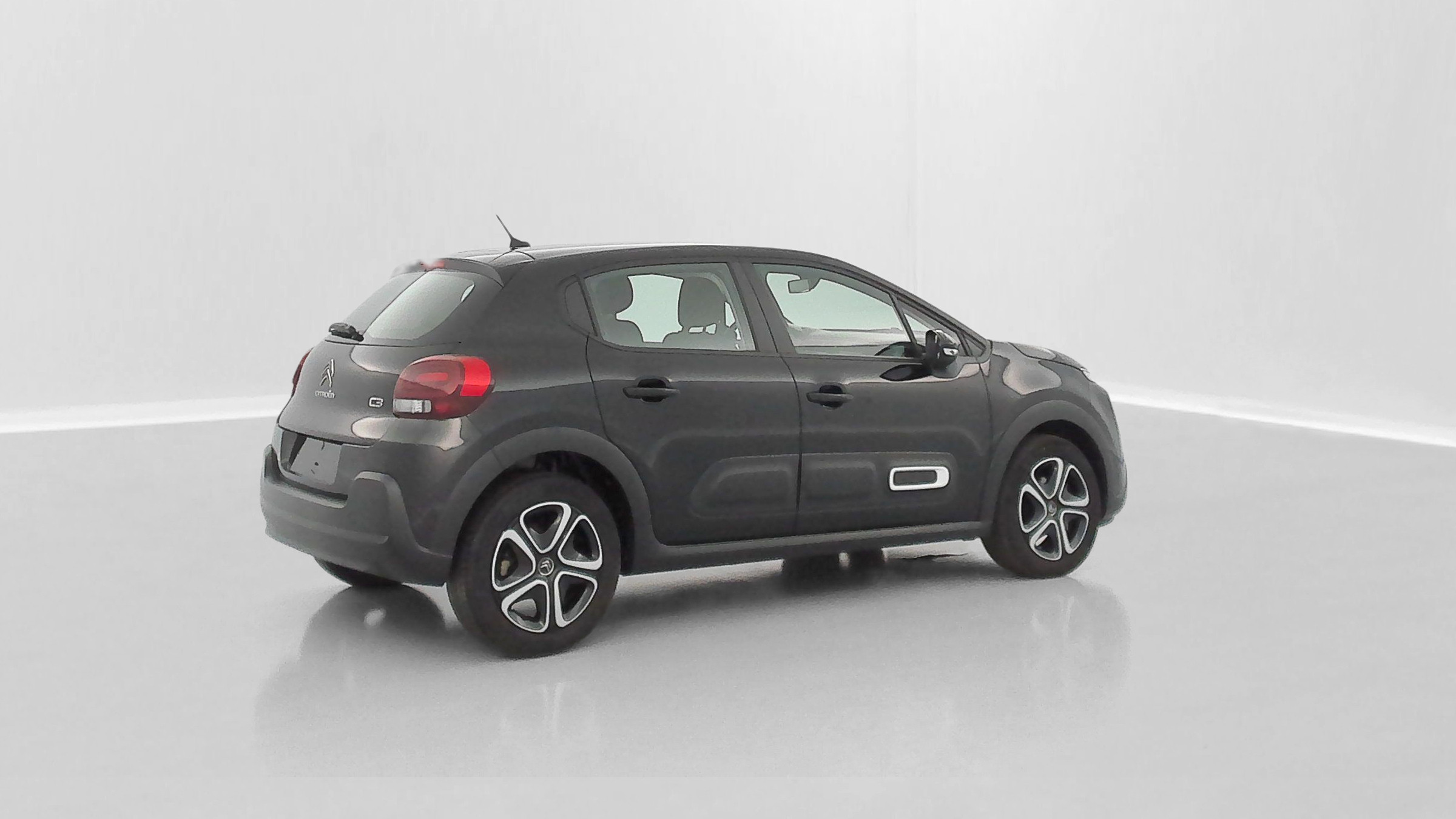 Vente en ligne Citroën C3 C3 III 1.2 PureTech 110ch Plus au prix de 14 600 €