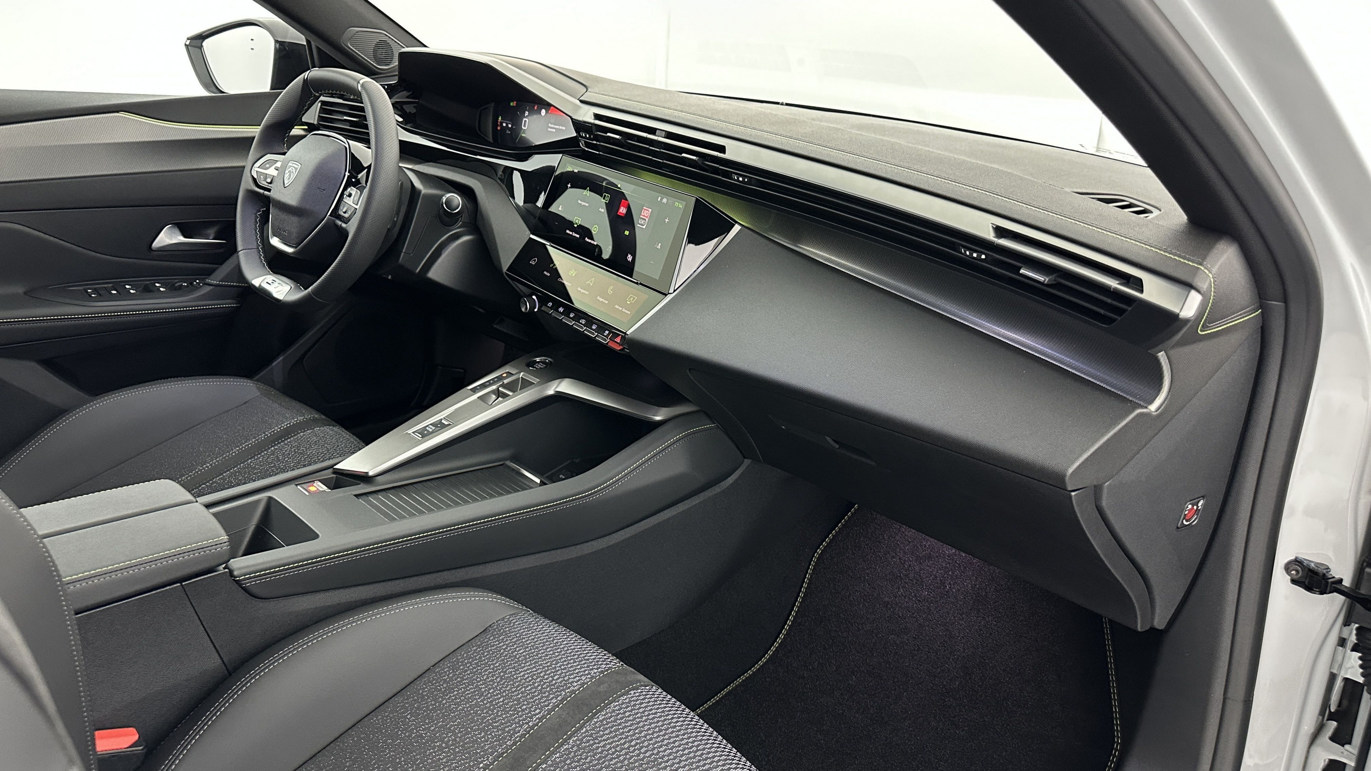 Vente en ligne Peugeot 308 308 1.5 BlueHDi 130ch GT EAT8 au prix de 29 600 €