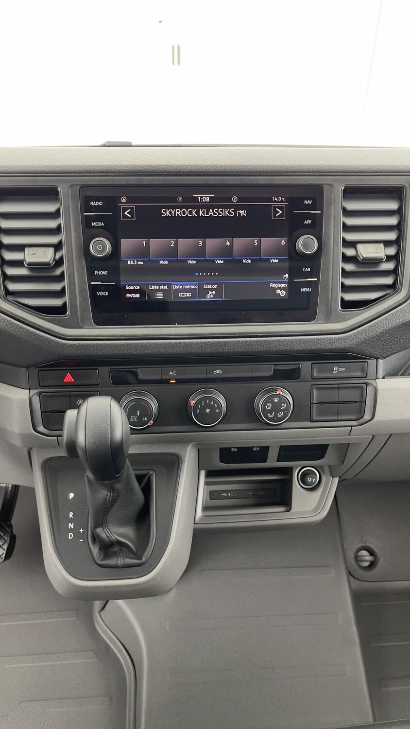 Vente en ligne Volkswagen Crafter CRAFTER CC 35 L3 RJ 2.0 TDI 163ch Business BVA Frigo Lamberet au prix de 63 420 €