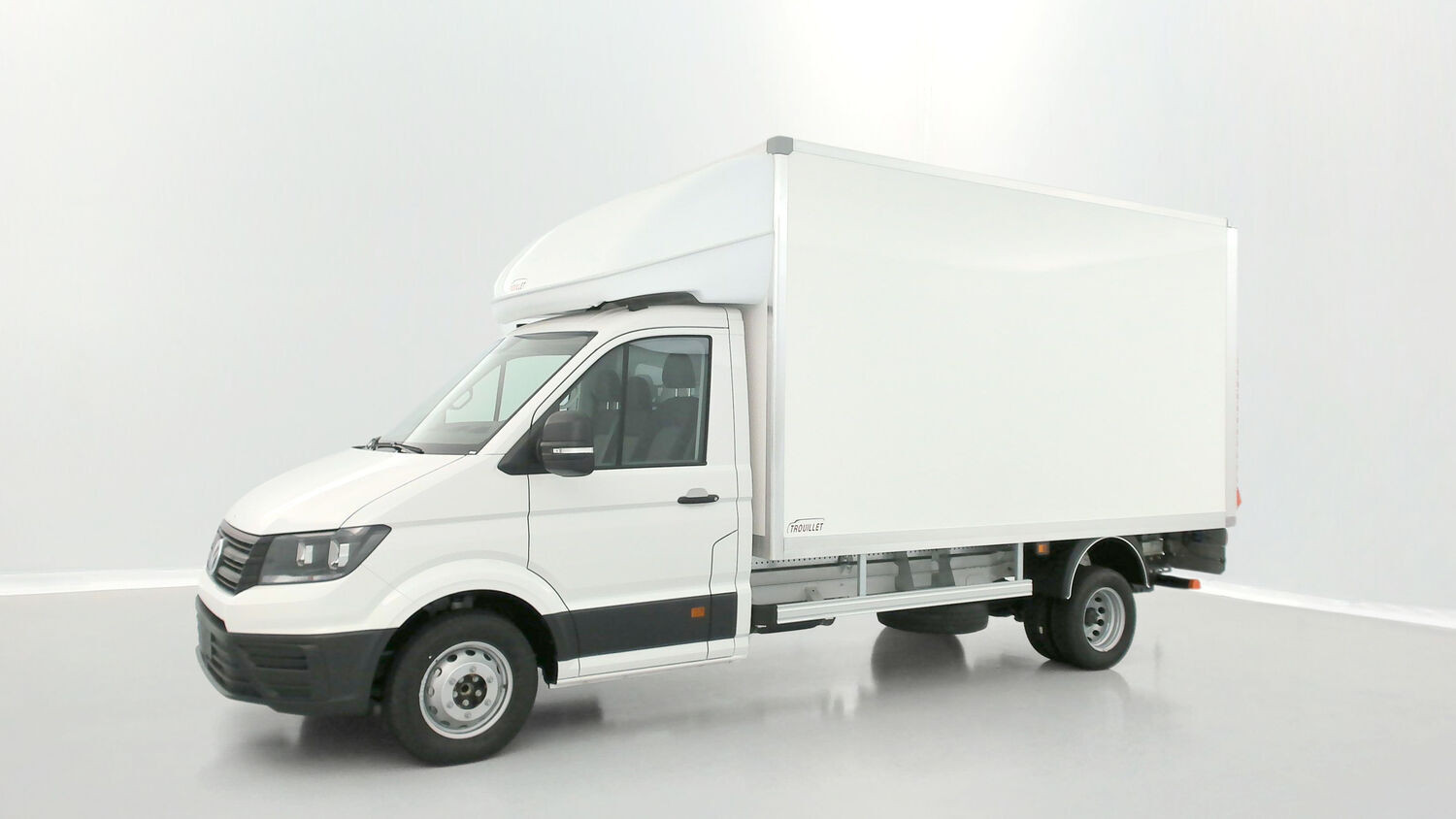 Vente en ligne Volkswagen Crafter CRAFTER CC 35 L4 RJ 2.0 TDI 163ch Business BVA 20m³ Trouillet au prix de 57 420 €