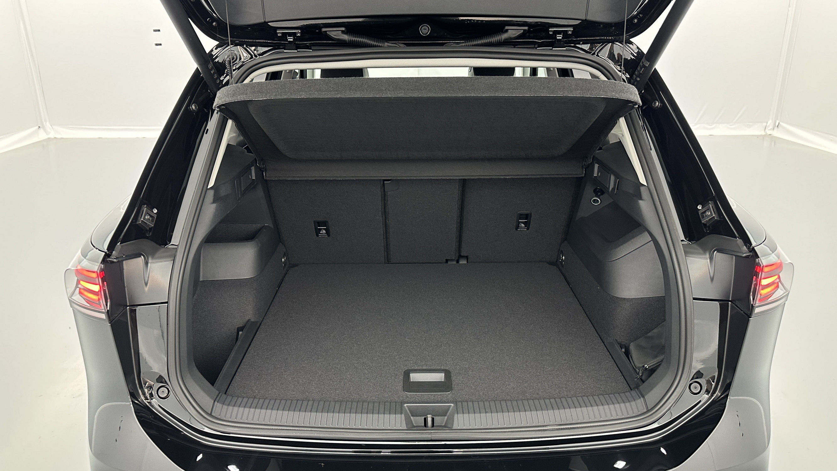 Vente en ligne Volkswagen Tiguan TIGUAN III 1.5 eTSI 150ch Life Plus DSG7 au prix de 39 000 €