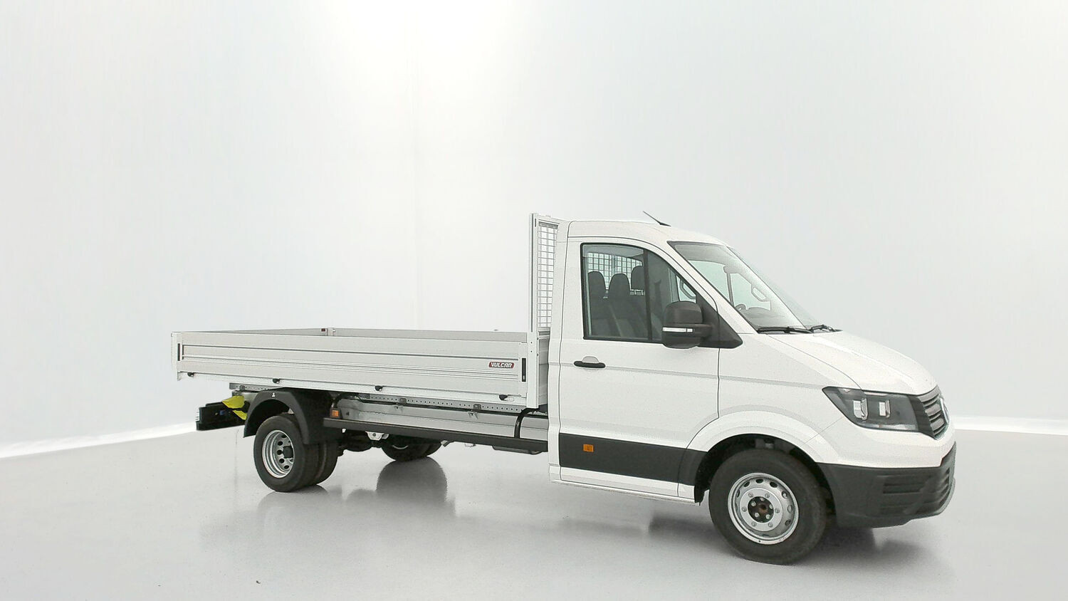 Vente en ligne Volkswagen Crafter CRAFTER  CC 35 L4 RJ 2.0 TDI 163ch Business BVA Plateau JPM au prix de 51 420 €
