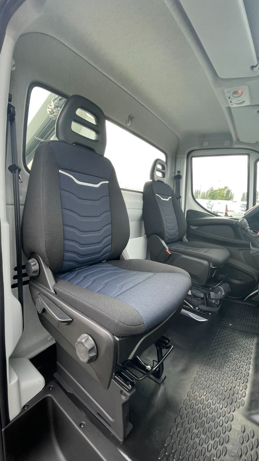 Vente en ligne Iveco Daily DAILY 35S14H 3450 2.3 136ch Nacelle Palfinger P200A-R au prix de 83 820 €