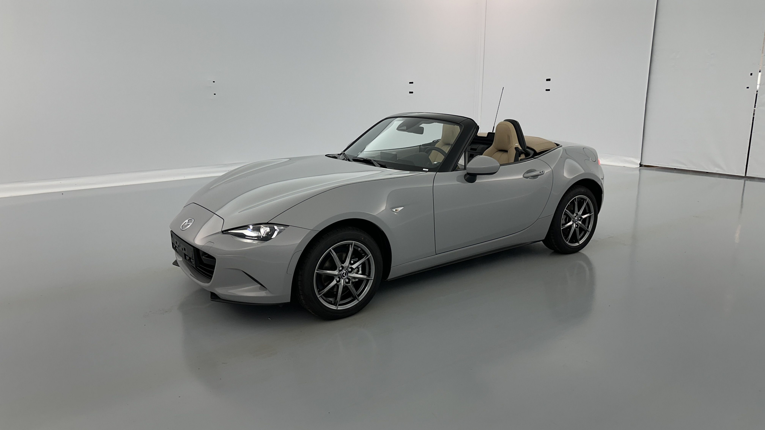 Vente en ligne Mazda MX-5 MX-5 ROADSTER 1.5 SKYACTIV-G 132ch Kazari au prix de 35 210 €